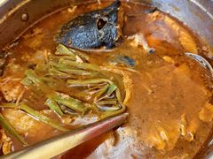 酸汤鲶鱼锅-弘烨 贵州酸汤 鱼火锅(东财店)