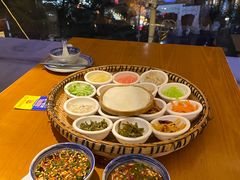 -包整·丝娃娃(一览甲秀楼风景店)