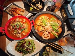-沪小胖·小龙虾·蓝龙王(八佰伴店)
