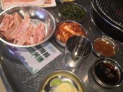 -釜山火炉·海鲜烤肉(紫藤路店)