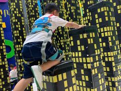 -重庆际华园室内极限运动中心