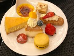 -圣丰索菲特·2 On 988 Café 自助餐厅