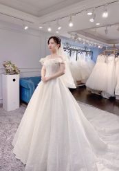 -艾慕婚纱礼服馆(和平店)