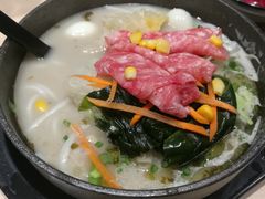 -灵芝妹子海鲜米线(劳动公园店)