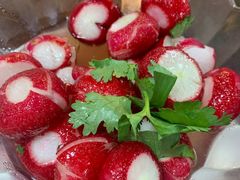 樱桃萝卜-大明铜锅·烤涮坊·烧烤(总店)