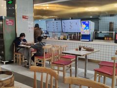 大堂-百年尹氏汤包(湖南路狮子桥店)