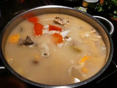 澳门鸡脚猪骨煲（小）-官也街澳门火锅(新源里店)