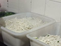 -正宗杨记普洱酸醋米线(总店)