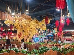 -老滇山寨•云南特色菜•地方菜•民族风情歌舞表演(金碧店)