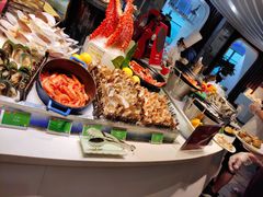 -亚洲国际大酒店·云顶阁旋转自助餐厅
