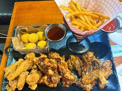 -BHC炸鸡(明洞总店)