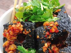 -黑色经典臭豆腐·湖南特产(步行街店)