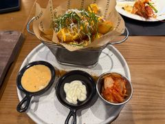 -Mark&Mars Restaurant