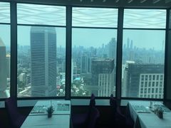 -亚洲国际大酒店·云顶阁旋转自助餐厅