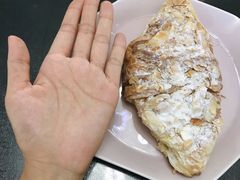 杏仁牛角包-凯宾美食廊Kempi Deli·凯宾斯基饭店(亮马桥路店)