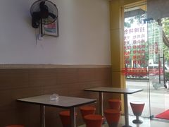 大堂-华姐鸡粉(中心店)