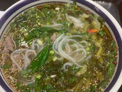 -云阿蛮云南生烫牛肉米线(奉贤路店)