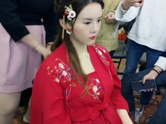 -金夫人化妆摄影职业培训学校