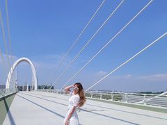 -南京眼步行桥