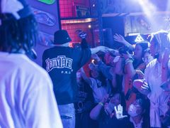 -UP嘻哈酒吧(粉巢店)