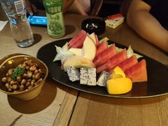 -FOUR PLAY BAR
