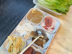 -猪三哥肥肠鸡川菜小炒
