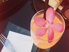 -FLAIR顶层餐厅酒吧(浦东丽思卡尔顿酒店)