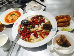 -姚姚酸菜鱼·金戈戈香港豉油鸡(喜荟城联名店)