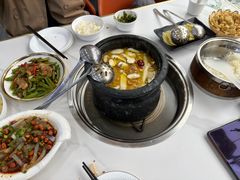 -南渝食府.墨脱石锅松茸鸡