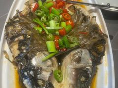 -头上红煨盐鸡·非遗院子餐厅