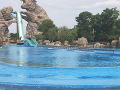 -七彩云南欢乐世界