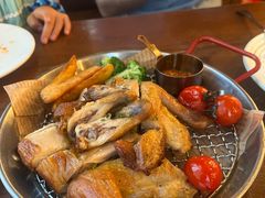 -埠口精酿夜景餐酒吧· BREWPORT BISTRO(长嘉汇重庆之眼店)