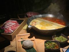 凑凑肥牛-湊湊火锅·茶憩(杭州湖滨银泰in77店)