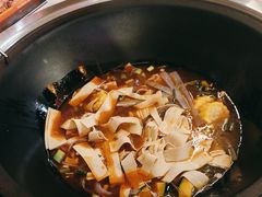 -人民公社铁锅炖·东北菜(卫国道店)