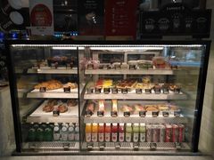 面包甜点陈列柜-COSTA COFFEE(恒基名人购物中心店)