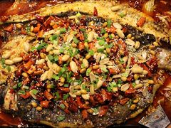 -鸣记脆皮烤鱼·海鲜烤鱼(三八广场店)