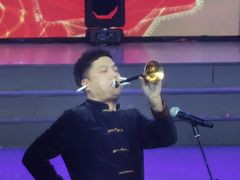 -南风大剧院莎梦二人转剧场