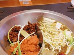 -沸炉重庆老火锅(军事博物馆店)