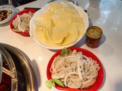 -二荆条·城市森林火锅旗舰店