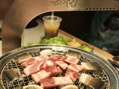 -草家酱蟹炭火烤肉店(珲春南路一店)