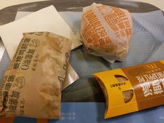 原味板烧鸡腿汉堡-麦当劳(静安寺店)