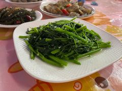 -鑫悦楼煎蟹·16年海鲜大排档