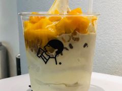 芒果冰激凌-喜茶(上海打浦桥日月光gelato lab+店)