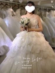 -LOVINA洛维娜婚纱礼服