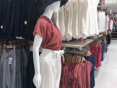 -优衣库(广州天河领展广场店)