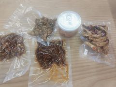 -鑫记婆婆兔·成都特产·兔头手撕兔(太古里店)