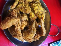 -BHC炸鸡(明洞总店)