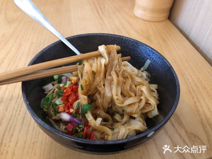 三两粉(深圳壹方城店)猪油拌粉图片