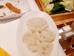 莲菜-巴奴毛肚火锅概念餐厅