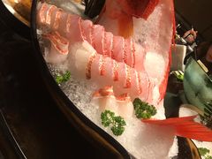 -半岛翡丽海鲜自助餐厅(观风亭店)